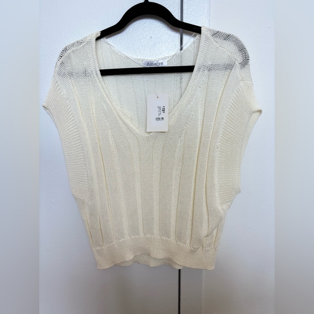 Aladore Loose Fit Knot Top